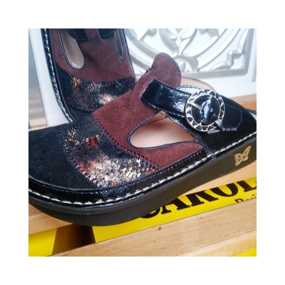 Alegria sandals women shoes slip on size ALG 915 size 6.5